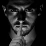 Secret Shut Up Shh Whisper  - Tumisu / Pixabay