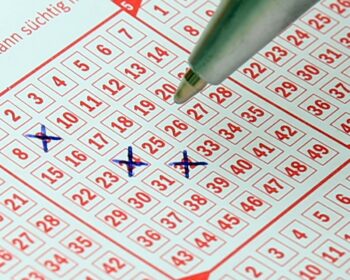 Lotto Lottery Ticket Seem Profit  - Hermann / Pixabay